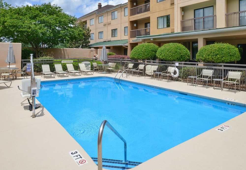 Courtyard By Marriott Columbia Northeast/Fort Jackson Area Exterior foto