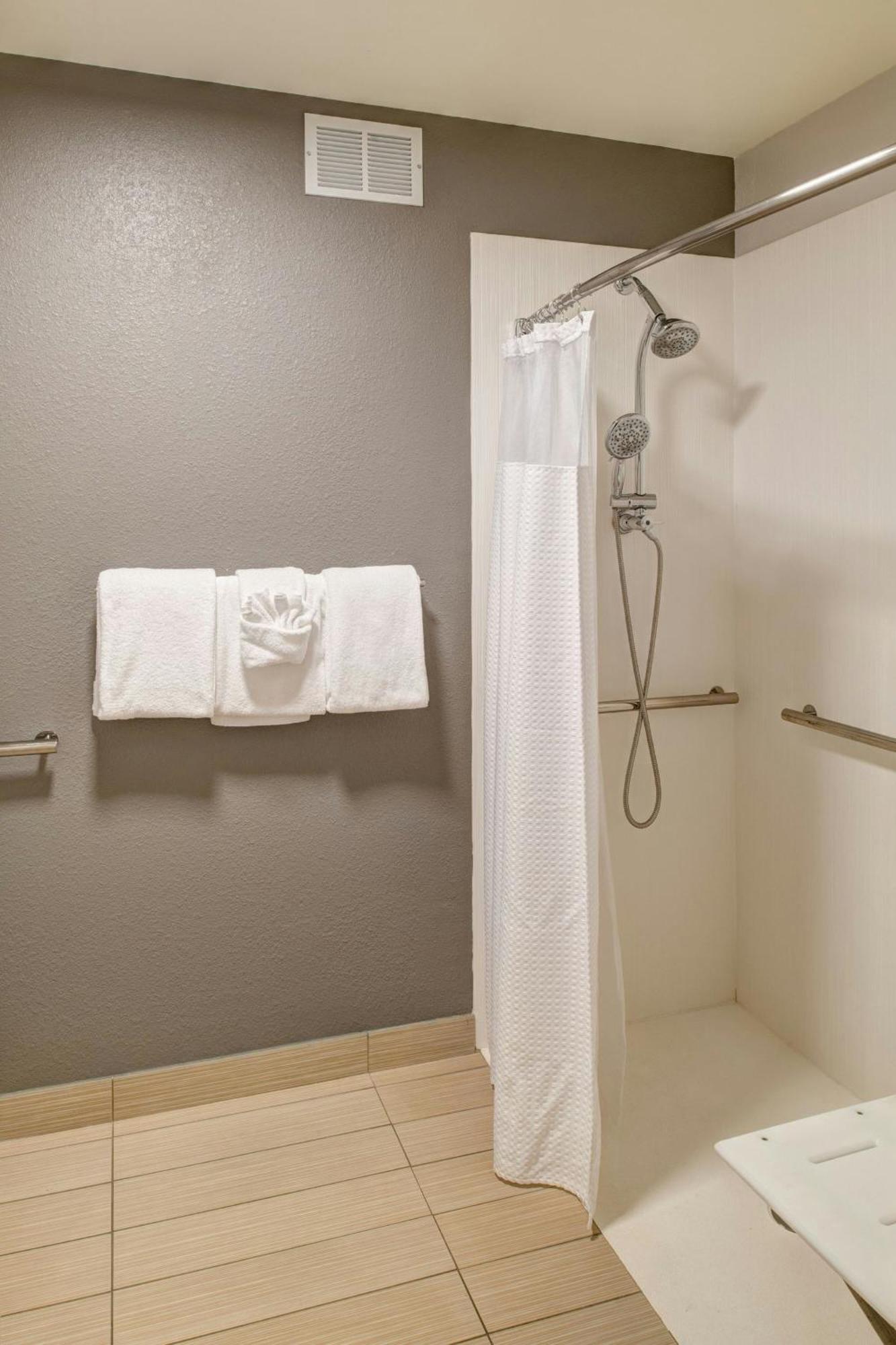 Courtyard By Marriott Columbia Northeast/Fort Jackson Area Exterior foto