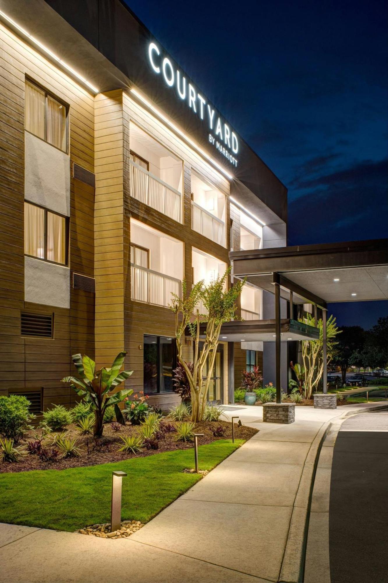 Courtyard By Marriott Columbia Northeast/Fort Jackson Area Exterior foto