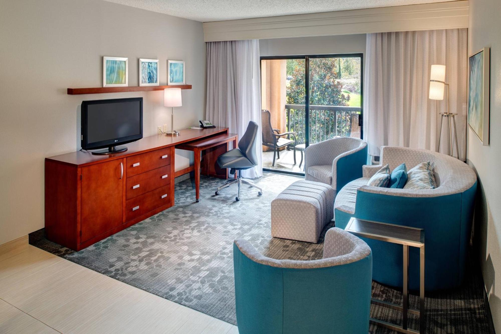 Courtyard By Marriott Columbia Northeast/Fort Jackson Area Exterior foto